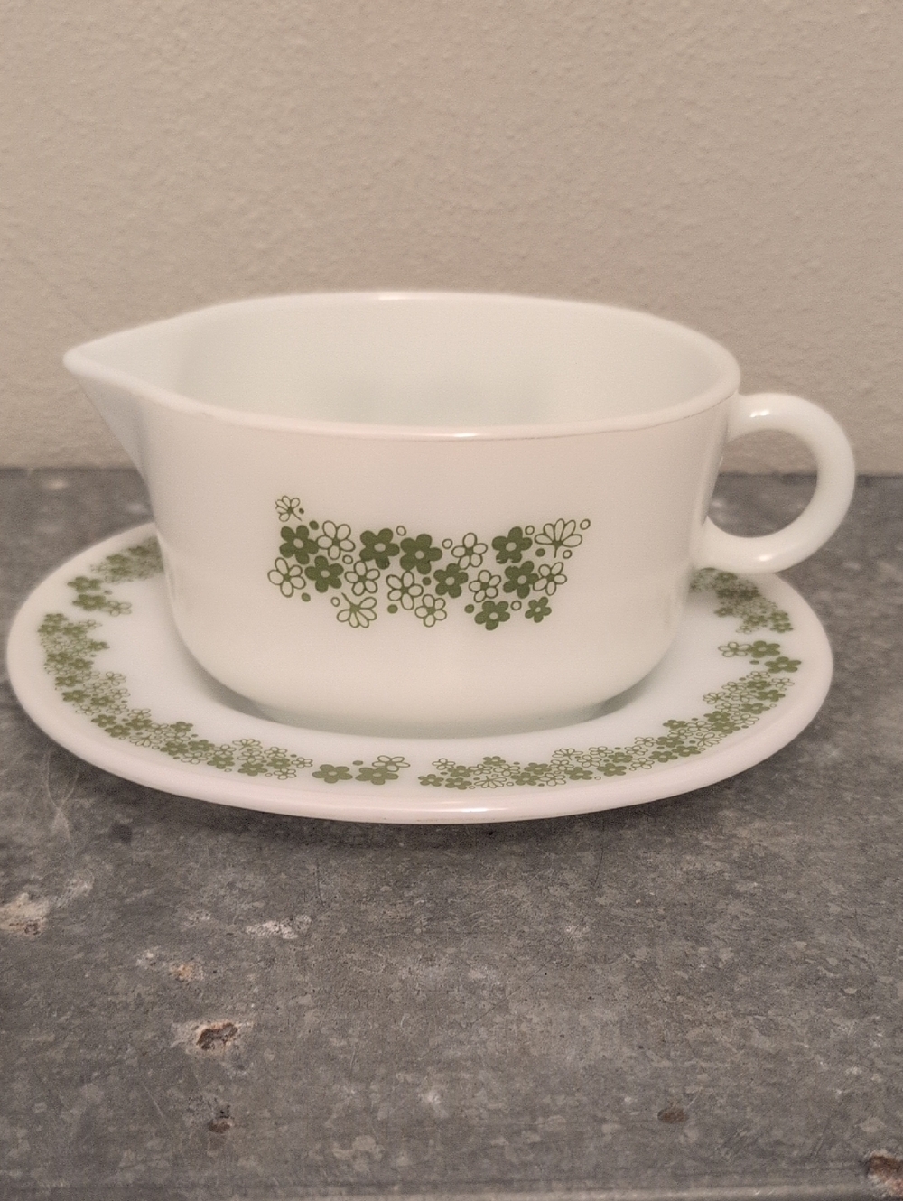 Vintage Pyrex Gravy Boat And Underplate Set Spring Blossom Crazy Daisy